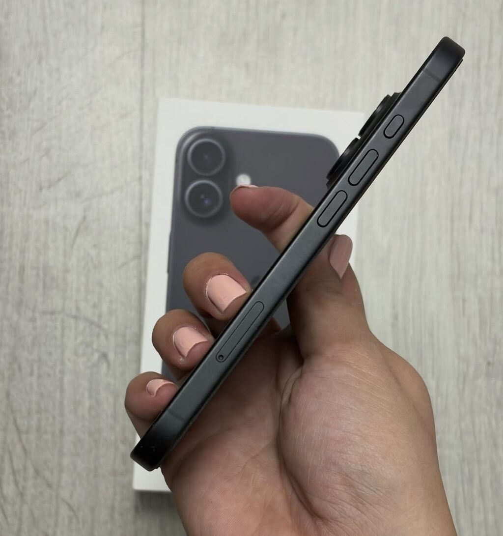 IPhone 16, 128 GB, Qara, Zəmanət, Simsiz şarj, Face ID — Apple iPhone, Bakı (3)