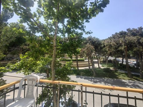 Satılır 3 otaqlı köhnə tikili 110 m² — Bakı