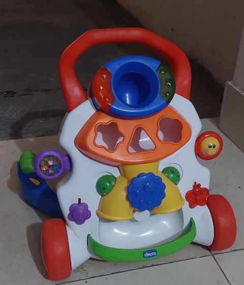 Yürütəc Chicco — Bakı