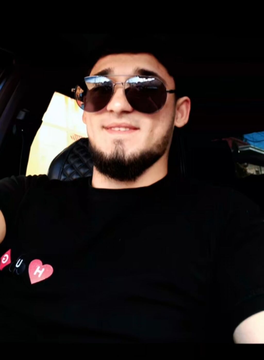 Salam. iş axtarıram əlimdən çox iş gəlir yaş 19 boy 1.78 iş olarsa — Digər, Digah (3)