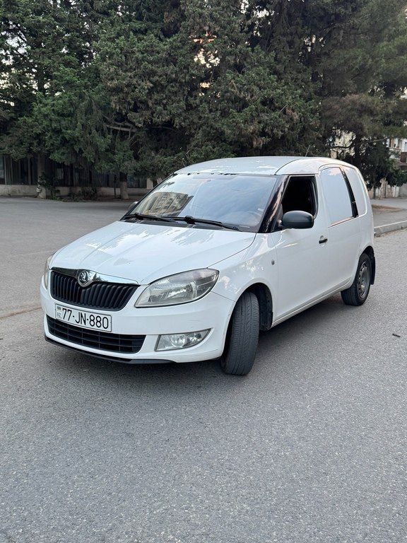 Skoda Roomster, 1.4 L, 2013 il, 360 000 km — Avtomobillər, Bakı (10)