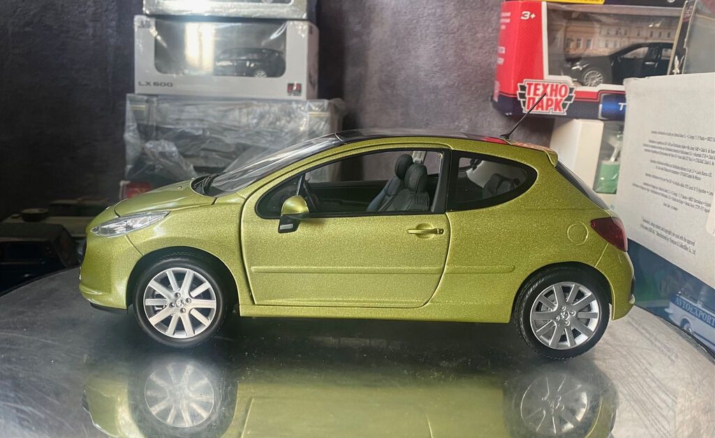 Peugeot, 2006 il, 1:18, Dəmir, Ödənişli çatdırılma — Modellar, Bakı (7)