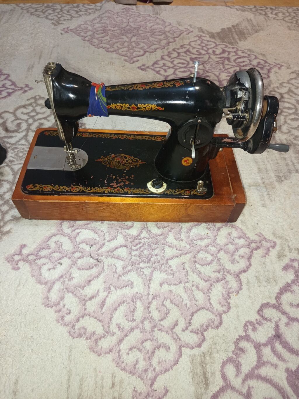 Mexaniki tikiş maşını – əl qolu ilə işləyən model - Korpus: döküm — Digər, Saray (5)