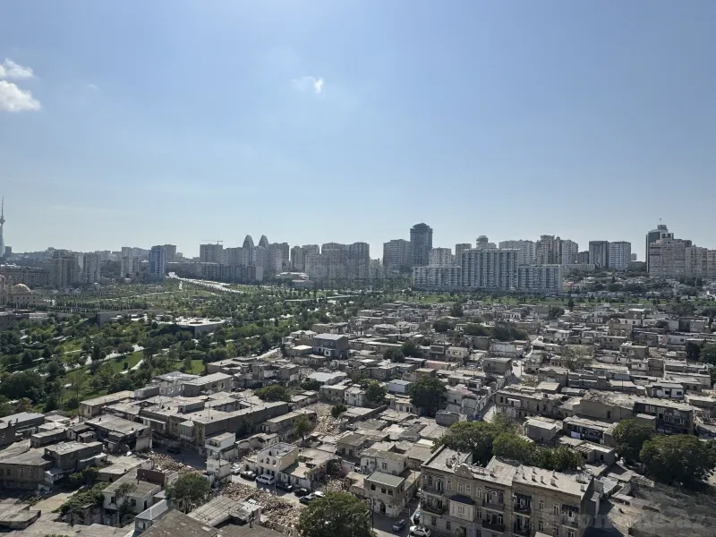 Kirayə verilir 3 otaqlı Mənzil Yeni tikili 240 m² Bakı, Yasamal r., Nizami m — Bakı
