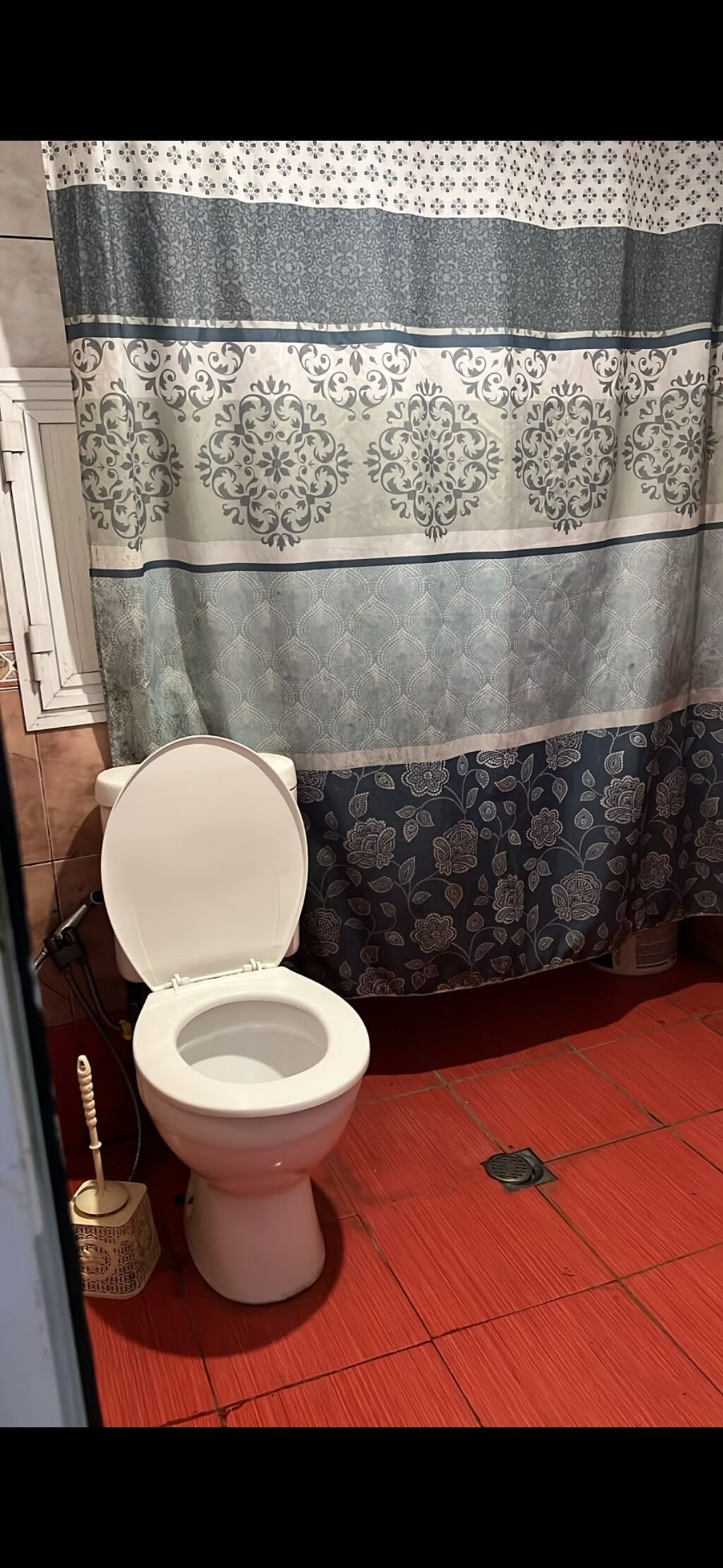 Azadliq metrosu qoşa zapravka yaxinliginda 9 mertebeli Leninqrad — Mənzil, Bakı (4)
