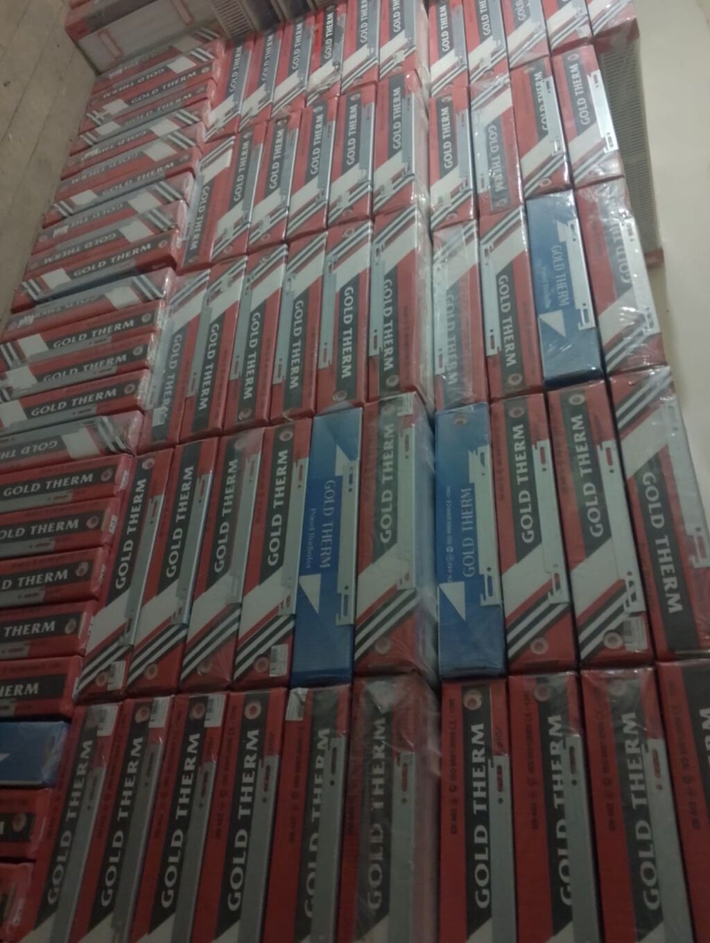İwlenmiw ikinci el radiatirlari var ela vezyyetde tam iwlek qiymet — Radiatorlar, Bakı (2)