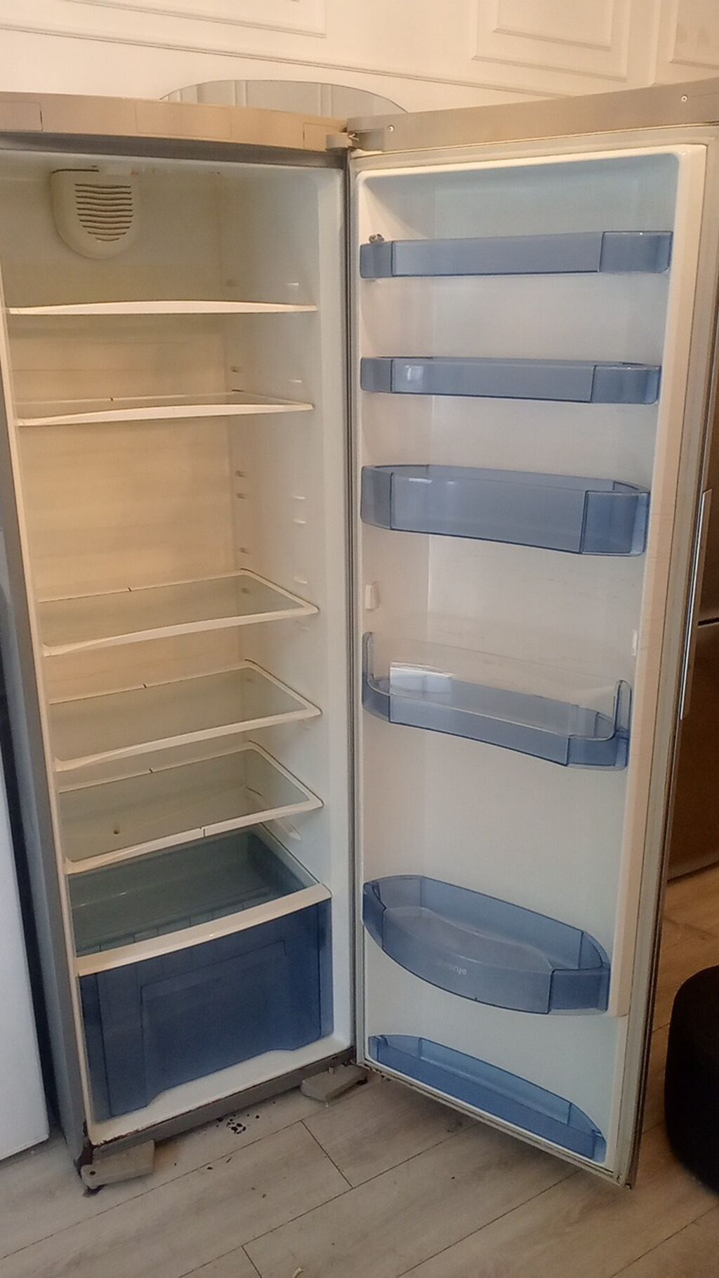Gorenje tək qapılı soyuducu (No-Frost tipli şkaf-soyuducu) - Rəng — Soyuducular, Bakı (2)