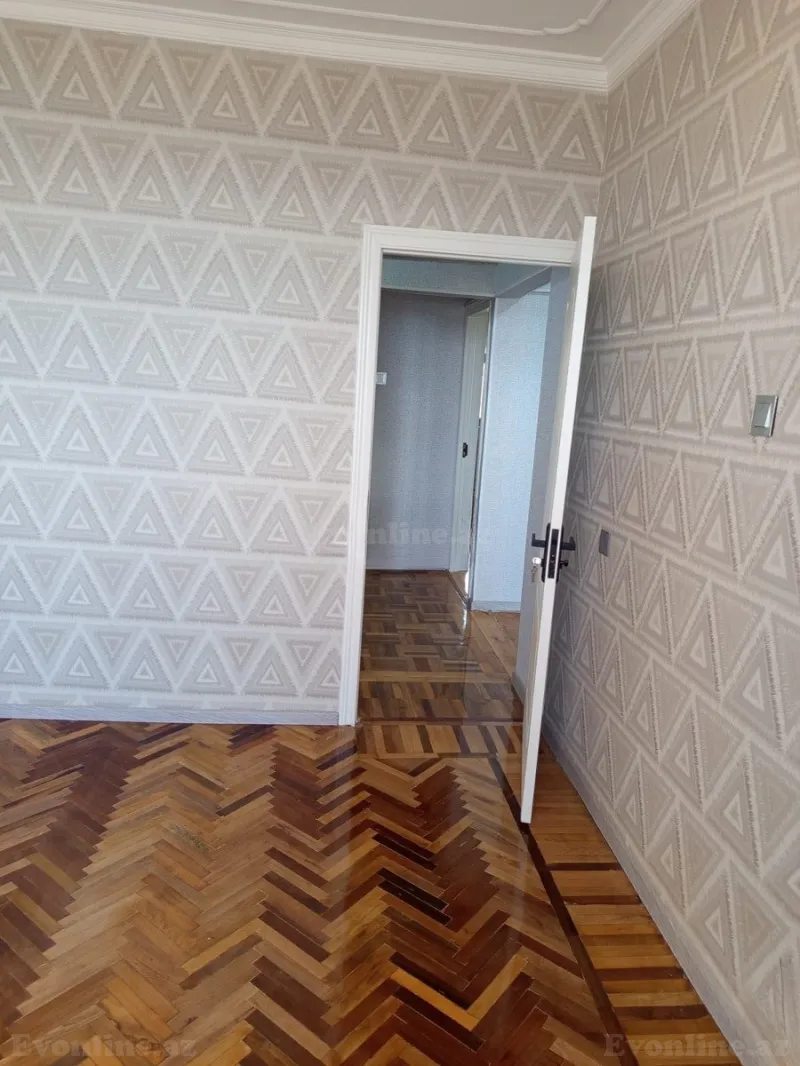 Satılır 3 otaqlı Mənzil Köhnə tikili 80 m² Bakı, Xətai r., Həzi Aslanov m., Əhmədli — Mənzil, Bakı (4)