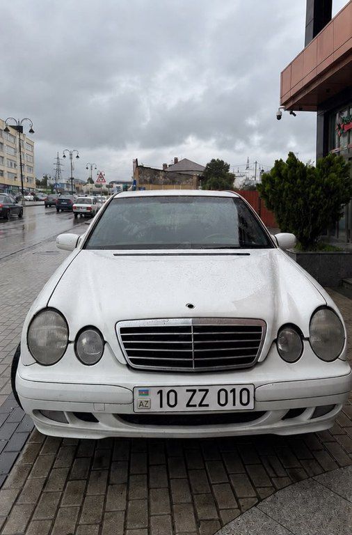 Mercedes E 220, 2.2 L, 1995 il, 500 000 km — Avtomobillər, Quba