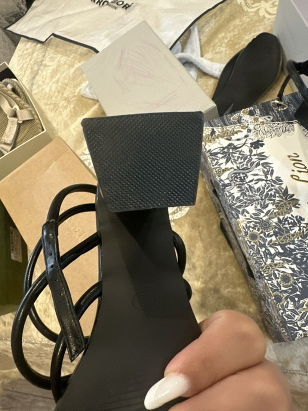 Qadın sandaleti – qara, dabanlı - Model: zərif çoxzolaqlı sandal — Sandal, Bakı (2)