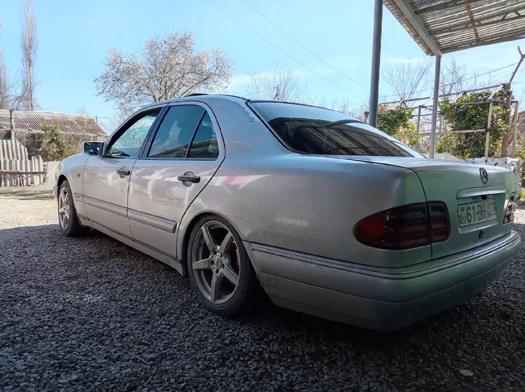 Mercedes E 230, 2.3 L, 1996 il, 560 000 km — Avtomobillər, Ucar (5)