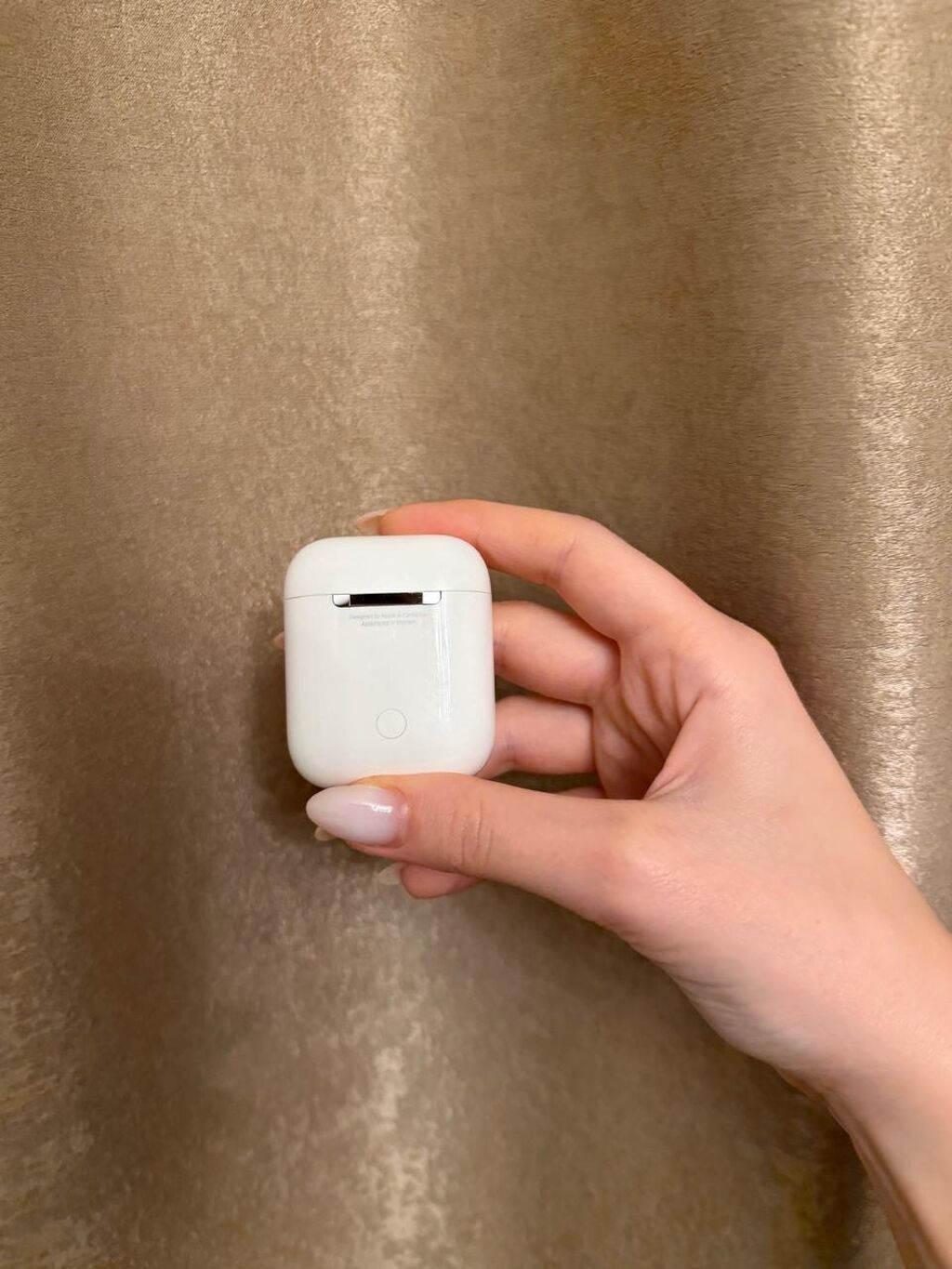 Apple AirPods (1-ci/2-ci nəsil dizaynı) – şarj qutusu ilə - Rəng: ağ — Qulaqcıqlar, Bakı (2)