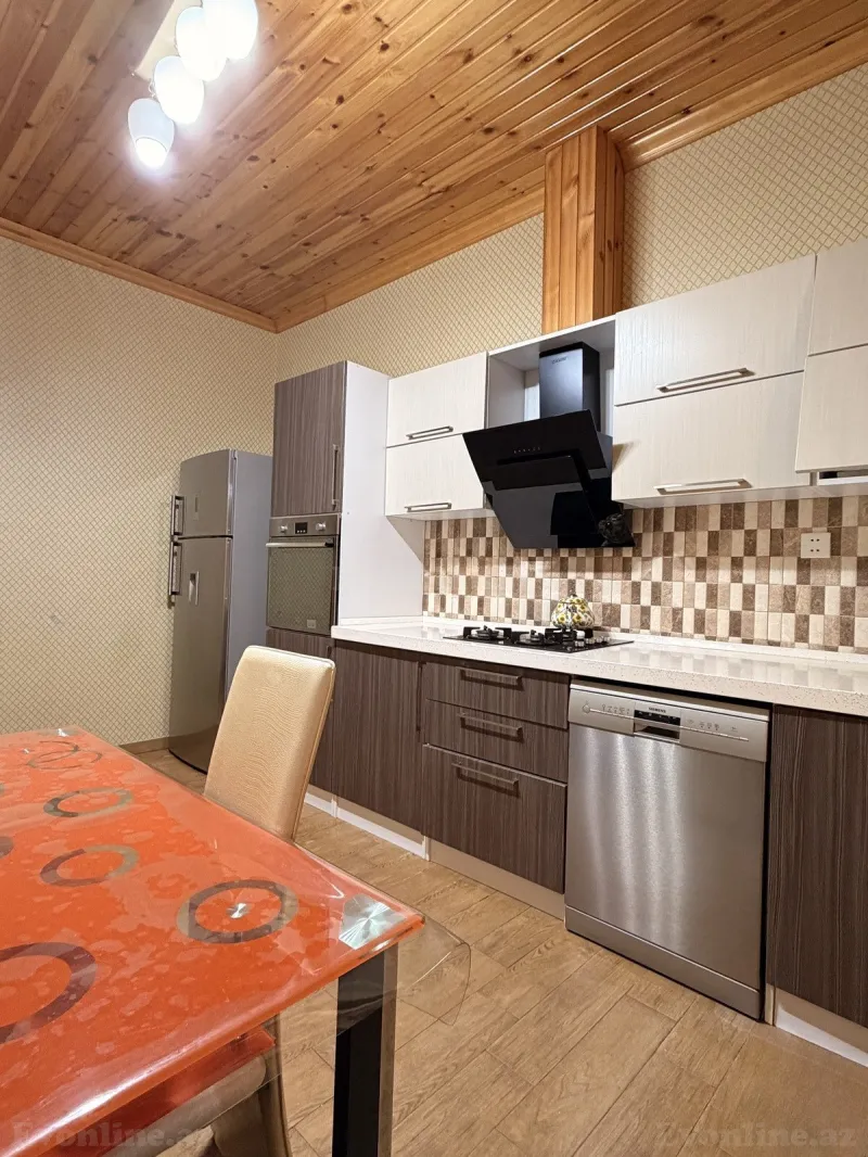 Kirayə verilir 6 otaqlı Həyət evi 300 m² Bakı, Abşeron r., Novxanı — Ev, villa, Bakı (6)