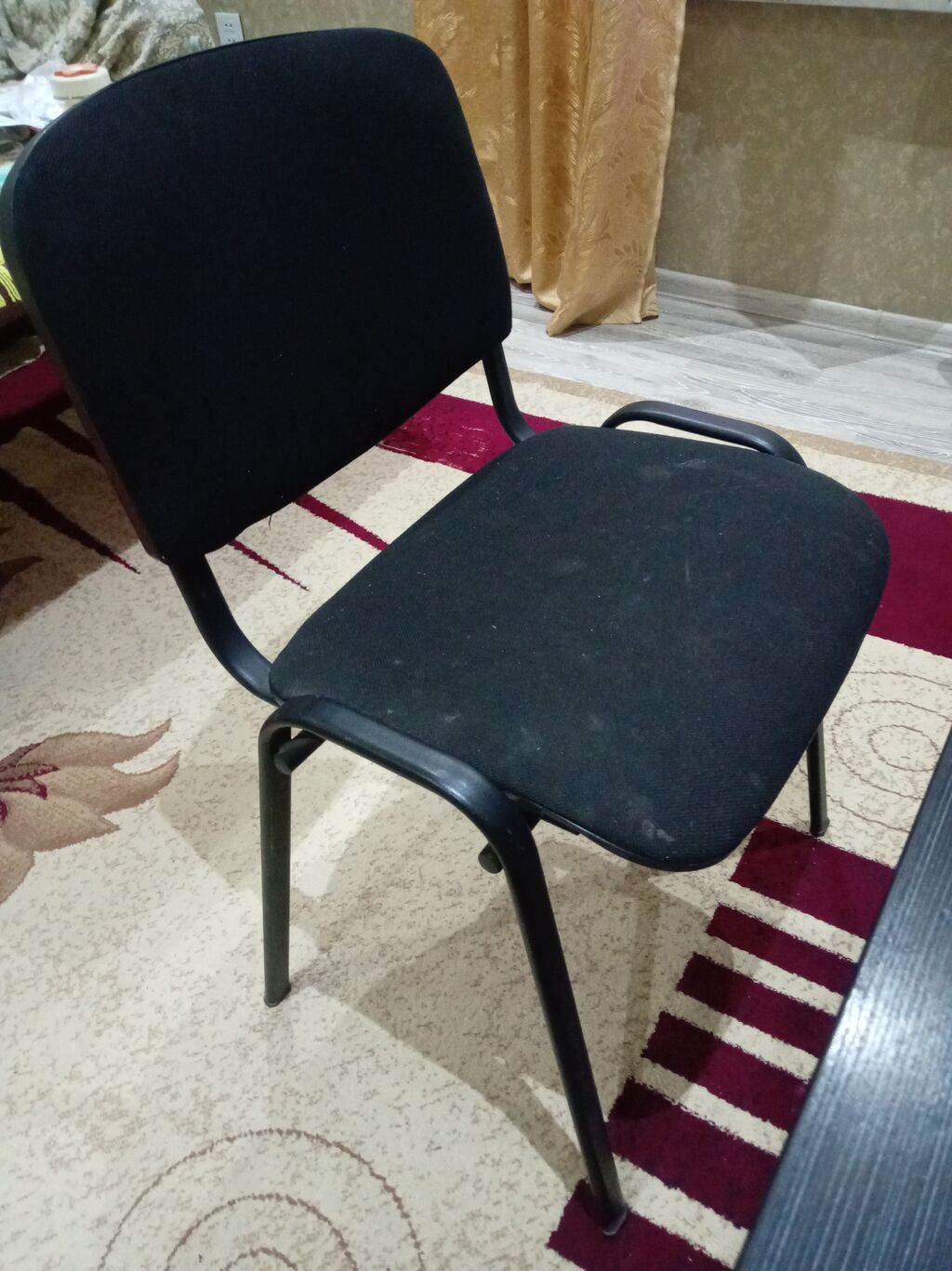 Salam ünvan Xəzər rayonu Binə atçılıq qəsəbəsində yerləşir yazı masası — Masalar və stullar, Digah (2)