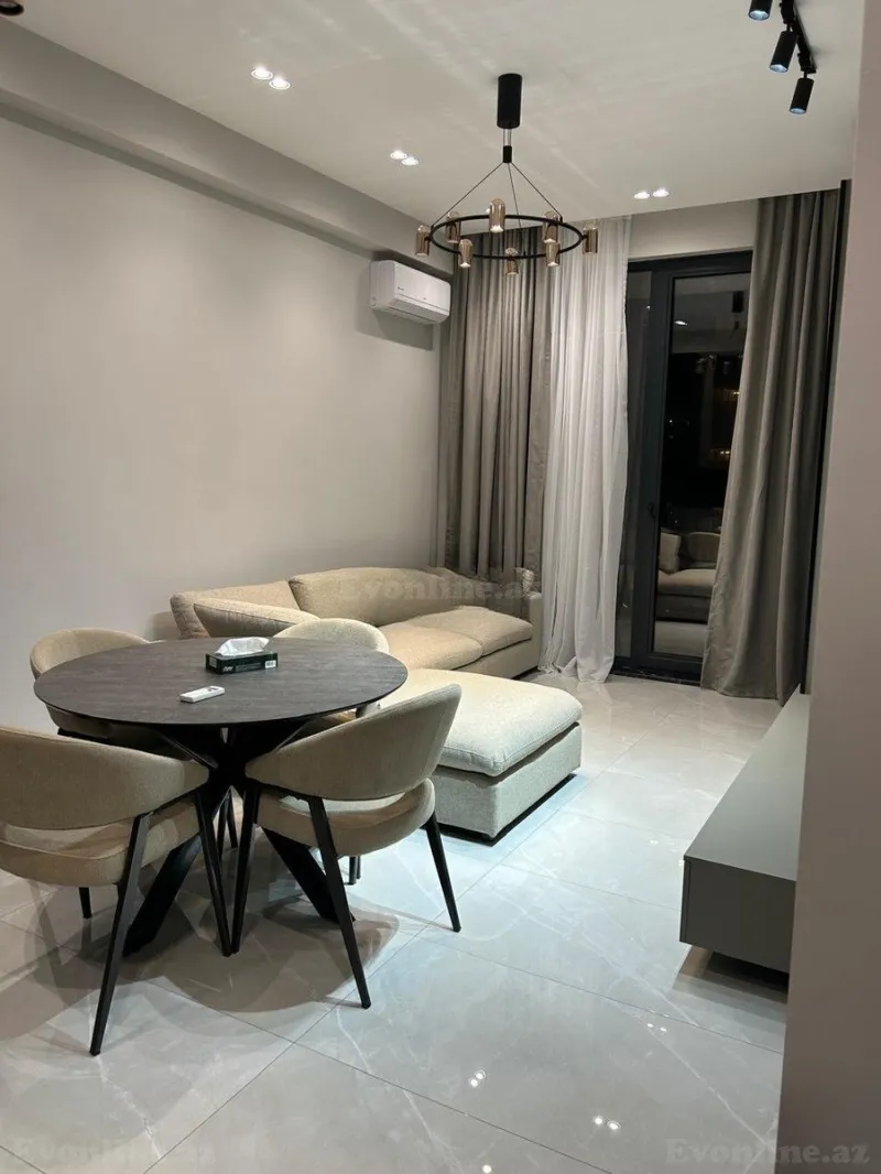Kirayə verilir 3 otaqlı Mənzil Yeni tikili 97 m² Bakı, Nəsimi r., 28 May m — Bakı