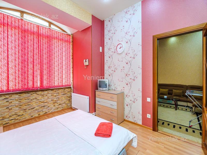 Günlük 2 otaqlı Bina evi menzil (Köhnə tikili), 70 m², Səbail rayonu — Mənzil, Bakı (8)