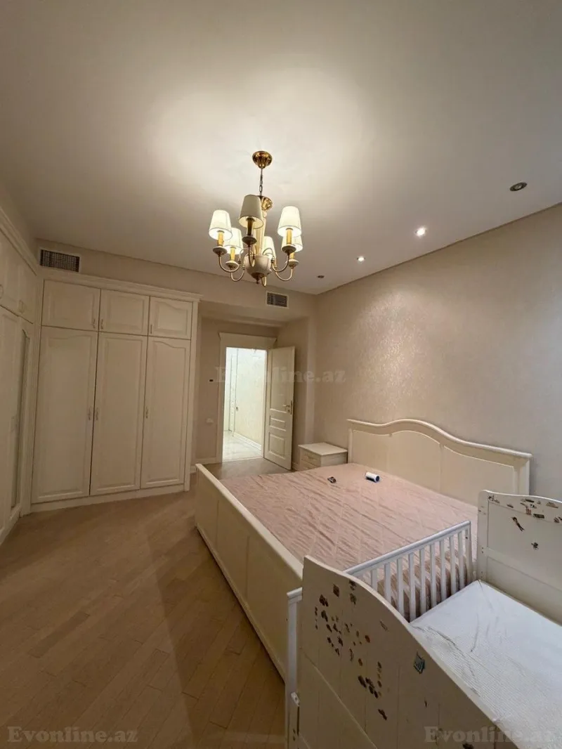 Satılır 4 otaqlı Mənzil Yeni tikili 186 m² Bakı, Yasamal r., Nizami m — Mənzil, Bakı (8)