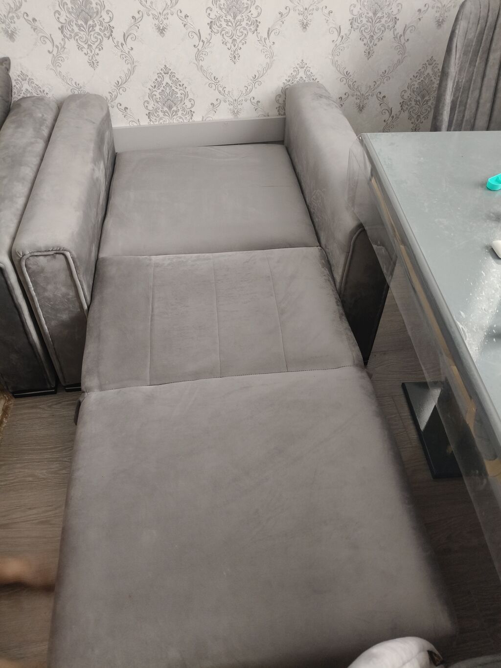 Açılıb yiğilan divan təzədi işlənməyib — Kreslolar, Bakı (2)