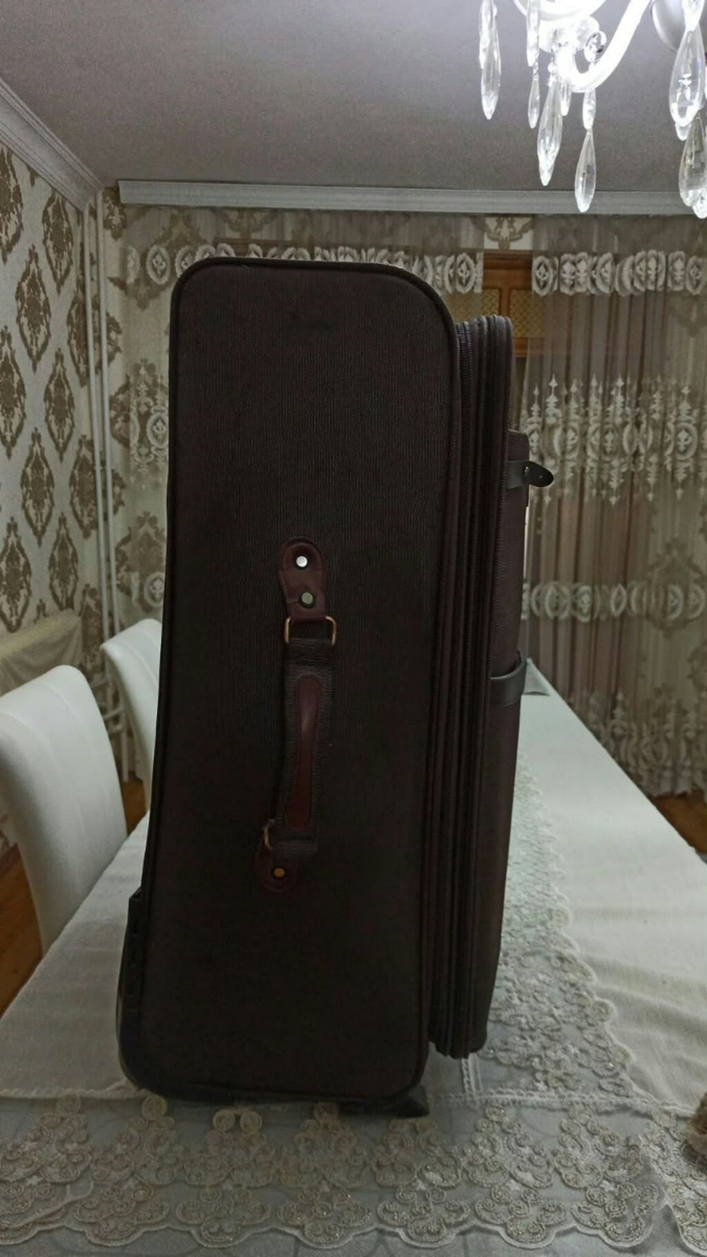 Böyük ölçülü təkərli səyahət çamadan satılır. qiymət 30 manat. Sadəcə — Çamadanlar, Sumqayıt (4)