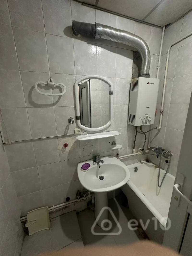 3 otaqlı mənzil, 85 m², Mehseti Gencevi — kirayə — Mənzil, Bakı (9)