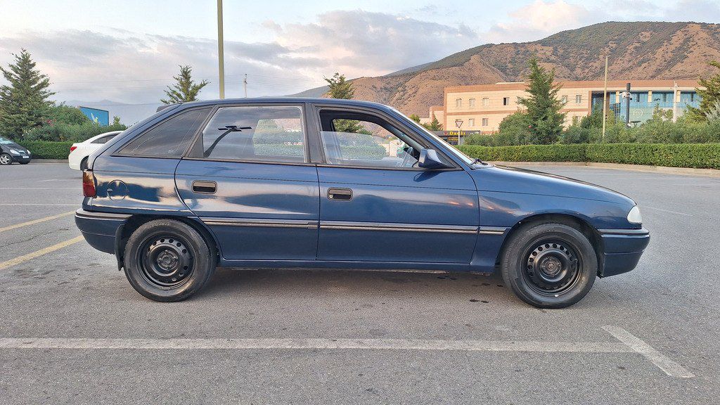Opel Astra, 1.6 L, 1994 il, 665 000 km — Avtomobillər, Şəki (5)