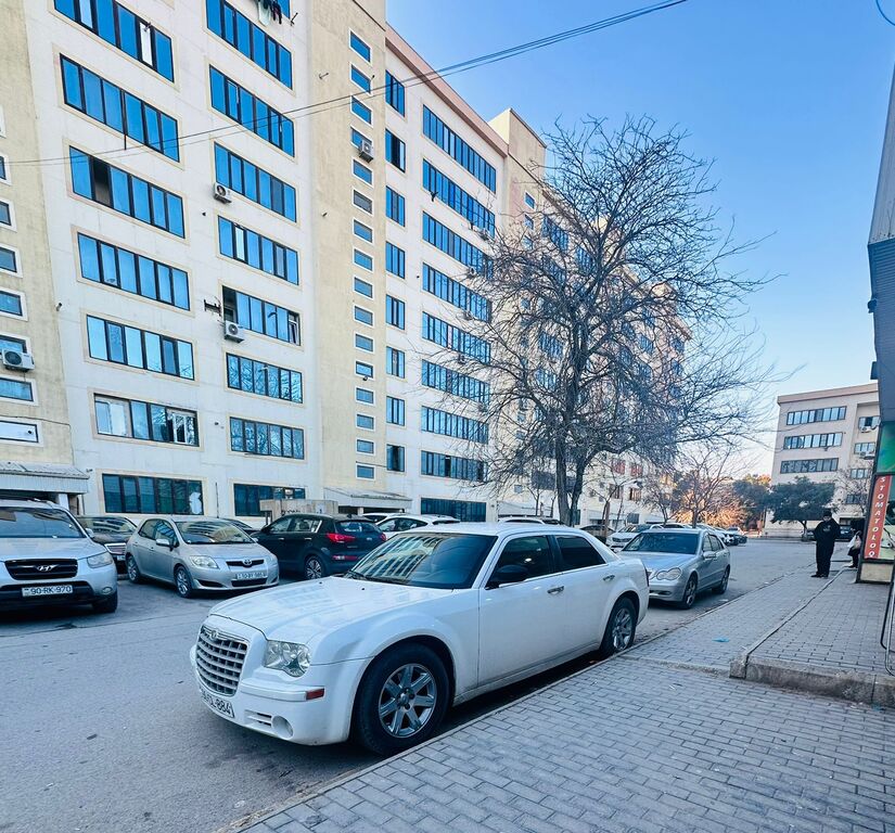 Chrysler 300C, 2.7 L, 2005 il, 390 000 km 90-CL-884 — Avtomobillər, Bakı (3)