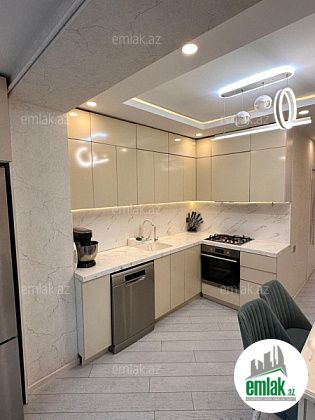 Satılır 3 otaqlı 90 m² köhnə tikili Bakıxanov — Mənzil (9)