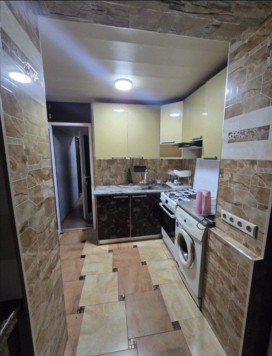 İcarəyə verilir 4 otaqlı köhnə tikili 75 m² — Mənzil, Bakı (2)
