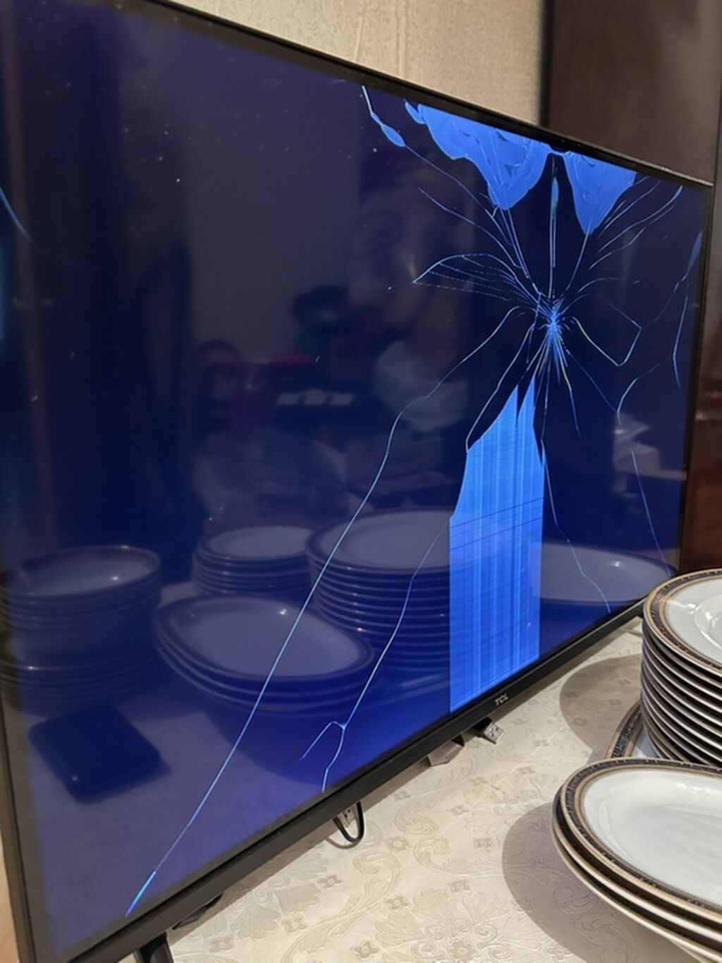 TCL smart televizor (təqr. 43–50 düym arası, nazik çərçivəli, iki — Televizorlar, Bakı (3)