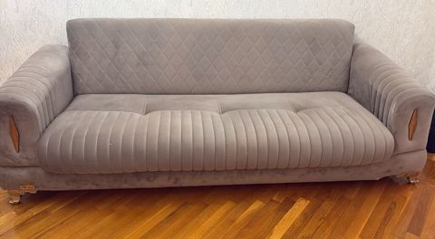 divan satılır 200 manata.acilir bazali .ayag terefinde cüzi — Bakı