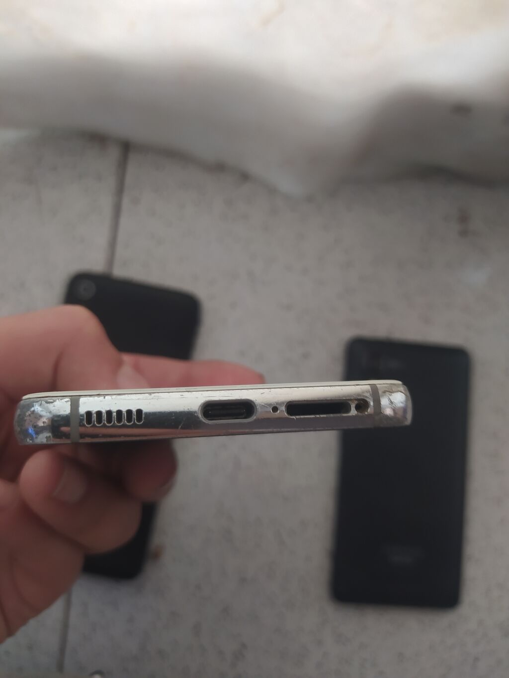 Samsung Galaxy S22, rəng - Ağ — Samsung, Bakı (3)