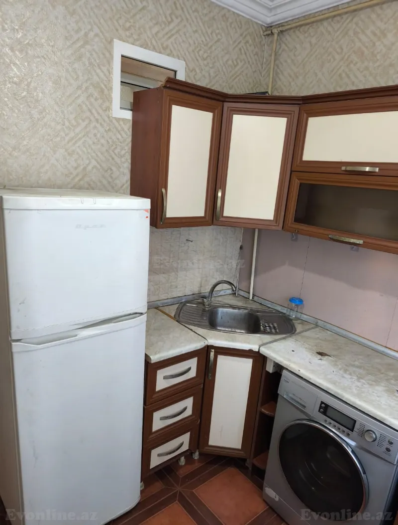 Satılır 1 otaqlı Mənzil Köhnə tikili 32 m² Bakı, Xətai r., Həzi Aslanov — Mənzil, Bakı (5)