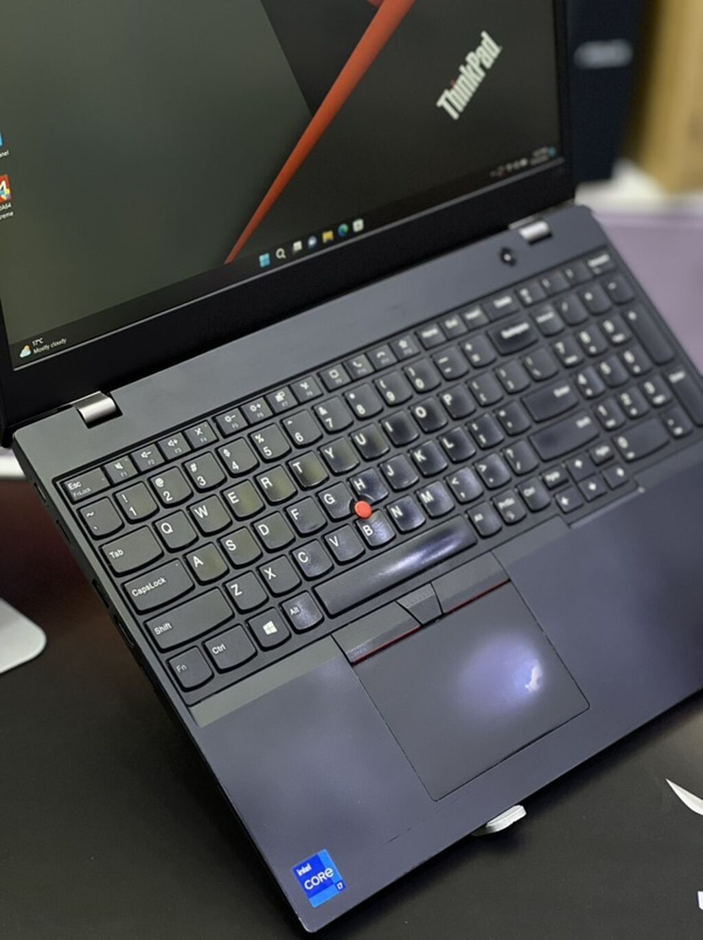 İşlənmiş Lenovo ThinkPad, 15.6 Intel Core i7, 256 GB, Ünvandan götürmə, Ödənişli çatdırılma, Rayonlara çatdırılma — Lenovo, Bakı (4)