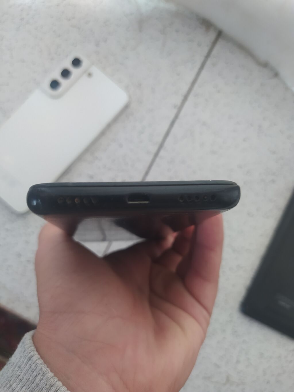 Samsung Galaxy S22, rəng - Ağ — Samsung, Bakı (5)