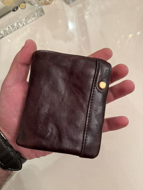 Tünd qəhvəyi rəngdə dəri pulqabı - Material: yumşaq təbii dəri — Bakı