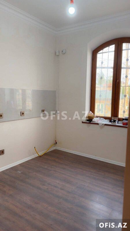 Həyət evləri Satılır Gəncə, Gülüstanda təmirli kürsülü həyət evi, 4 otaq, 203 m² — Ev, villa, Gəncə (7)