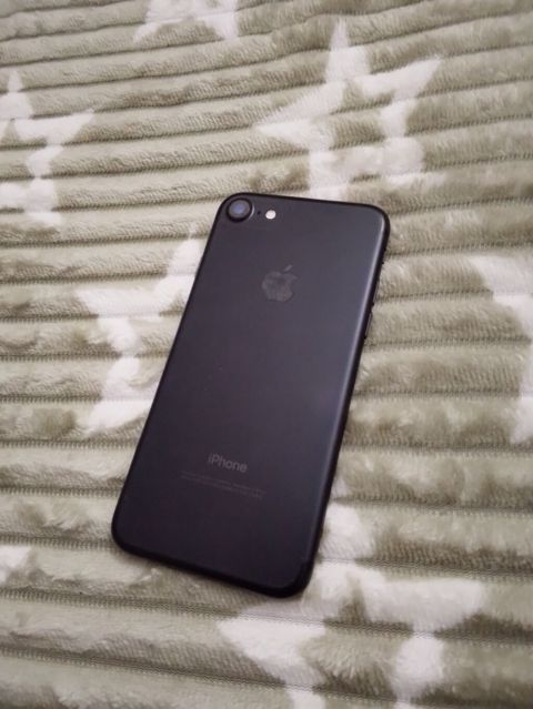 IPhone 7, Qara, Barmaq izi — Bakı