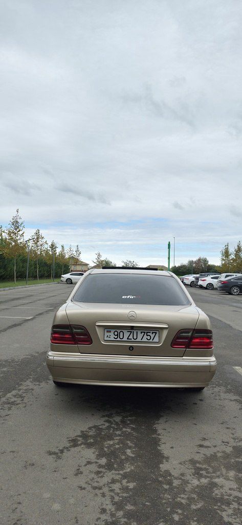 Mercedes E 220, 2.2 L, 2000 il, 486 213 km — Avtomobillər, Bakı (4)