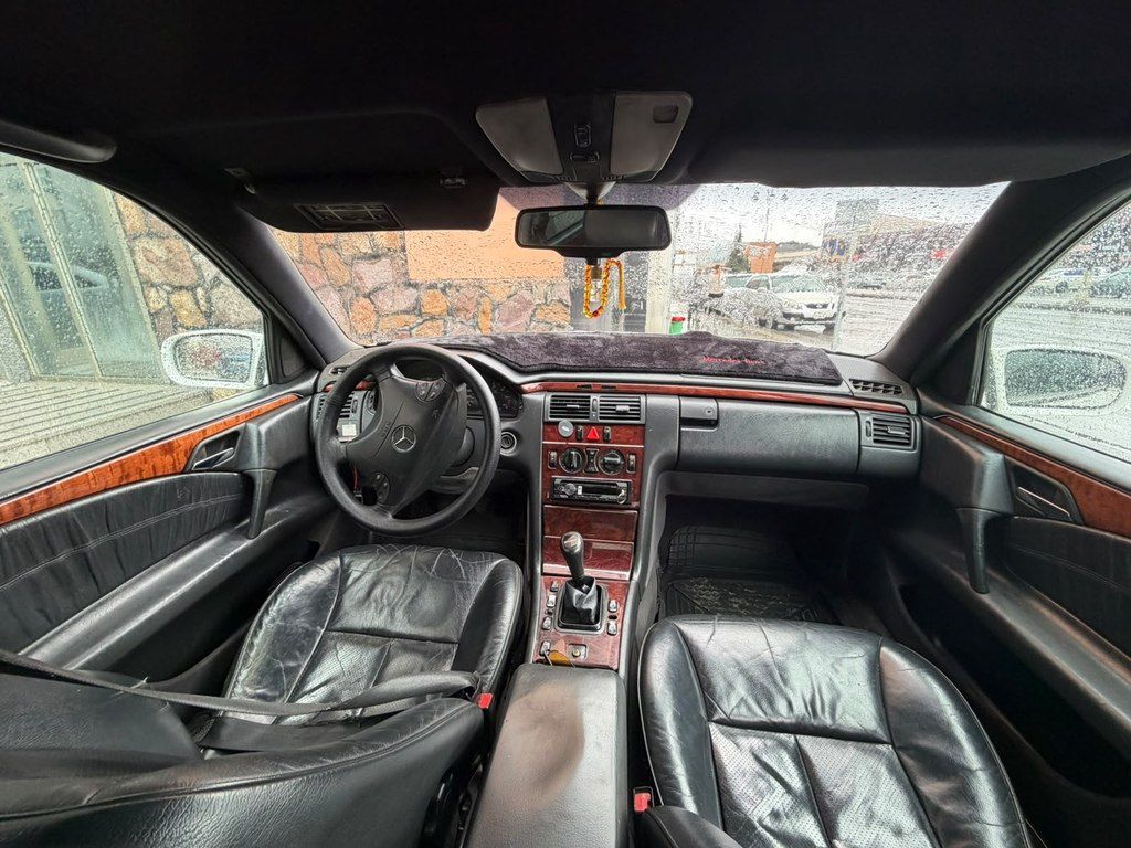 Mercedes E 220, 2.2 L, 1995 il, 500 000 km — Avtomobillər, Quba (5)