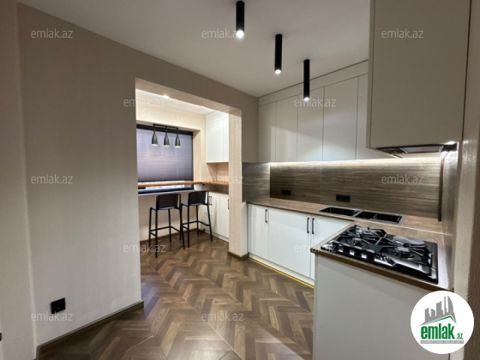 Satılır 2 otaqlı 60 m² köhnə tikili Əhmədli