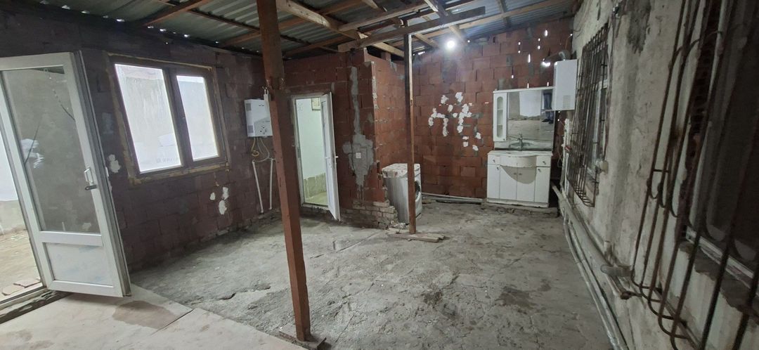 İcarəyə verilir 2 otaqlı köhnə tikili 30 m² — Mənzil, Bakı