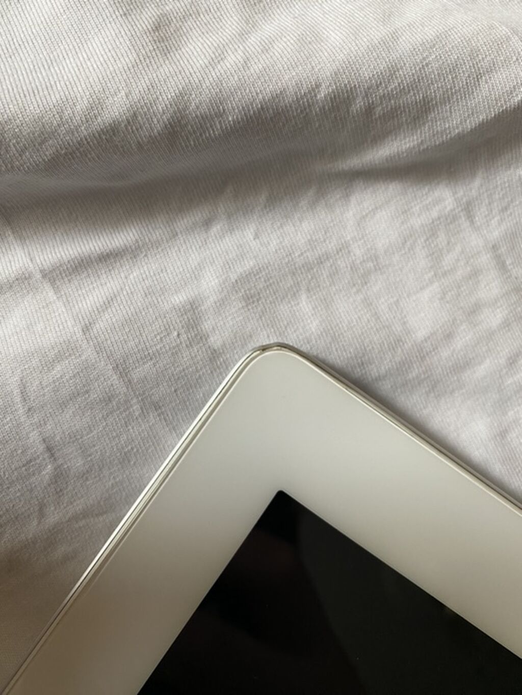 Apple iPad 2 (Model A1395) planşet - Rəng: gümüş arxa/önü ağ çərçivə — Apple, Bakı (10)