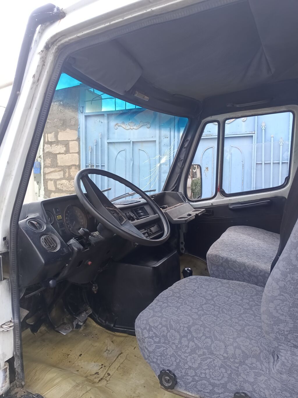 Yükdaşıma üçün praktik və geniş həcmli ağ yük mikroavtobusu 10-FD-664 — Yük maşınları, Digah (3)