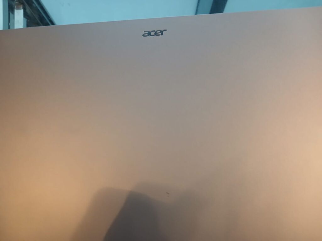 Acer noutbuk Xüsusiyyətlər: - Ekran: 14–15.6 düym diaqonal (mat — Acer, Xırdalan (2)