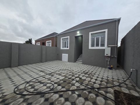 Satılır 3 otaqlı həyət evi/bağ evi 100 m² — Bakı
