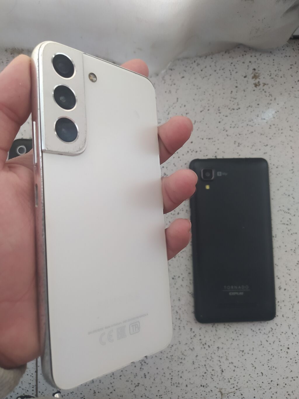 Samsung Galaxy S22, rəng - Ağ — Samsung, Bakı