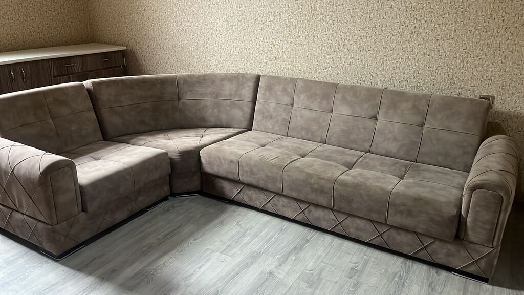 300 Azn Uqlavoy divan satılır.Açilir.Baza var.1500azn alınıb.Tam — Divanlər, Qobu