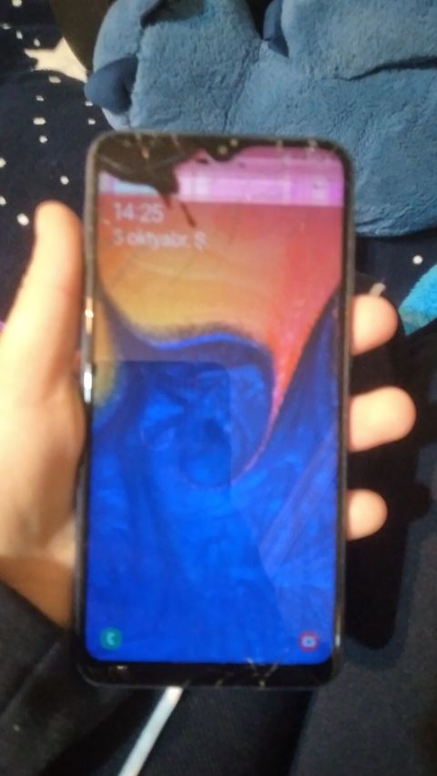 Samsung Galaxy A10, 32 GB, rəng - Mavi, Qırıq — Digah