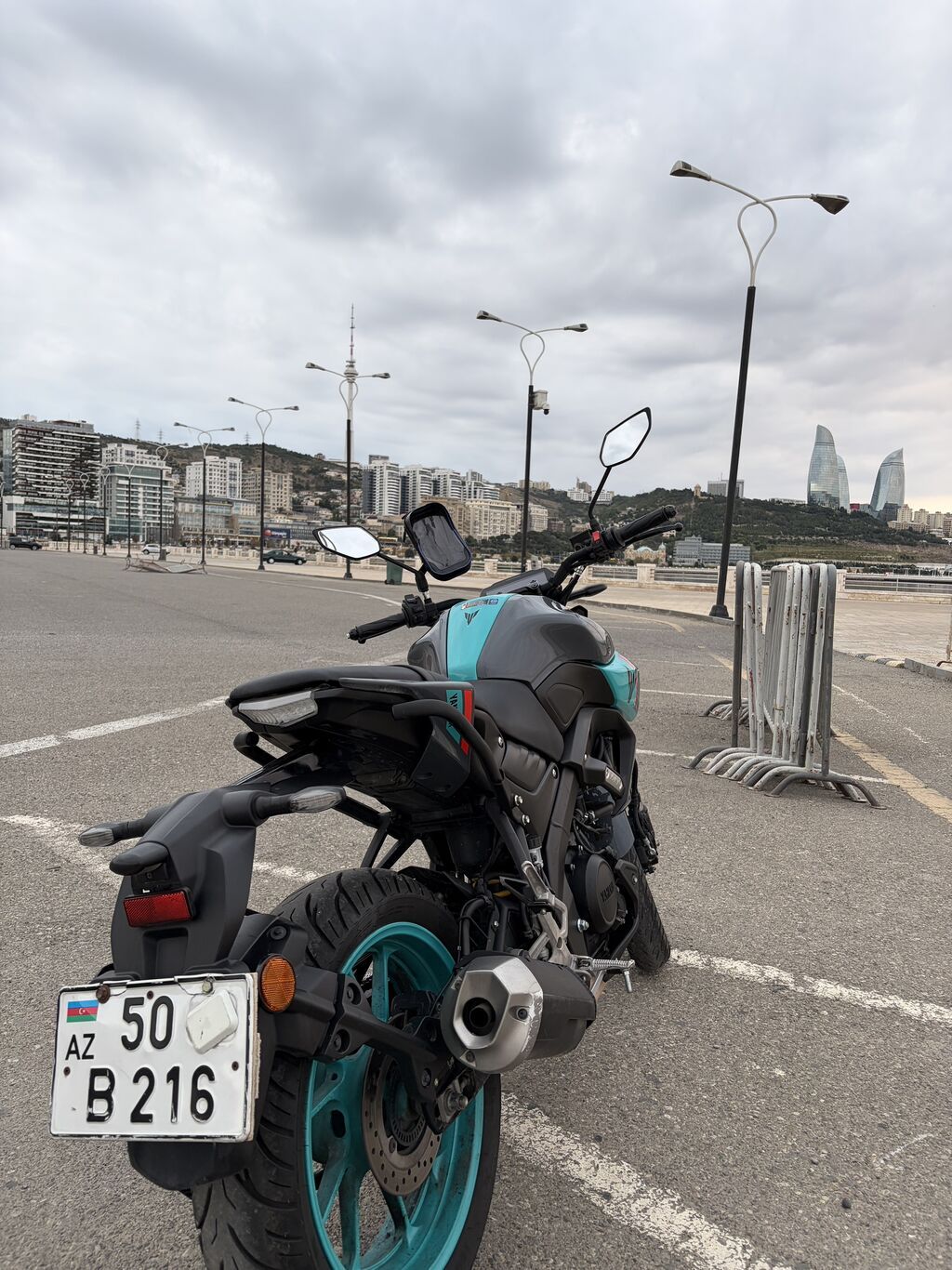 Yamaha - MT-15, 150 sm3, 2023 il, 130000 km — Motosikletlər, Bakı (6)