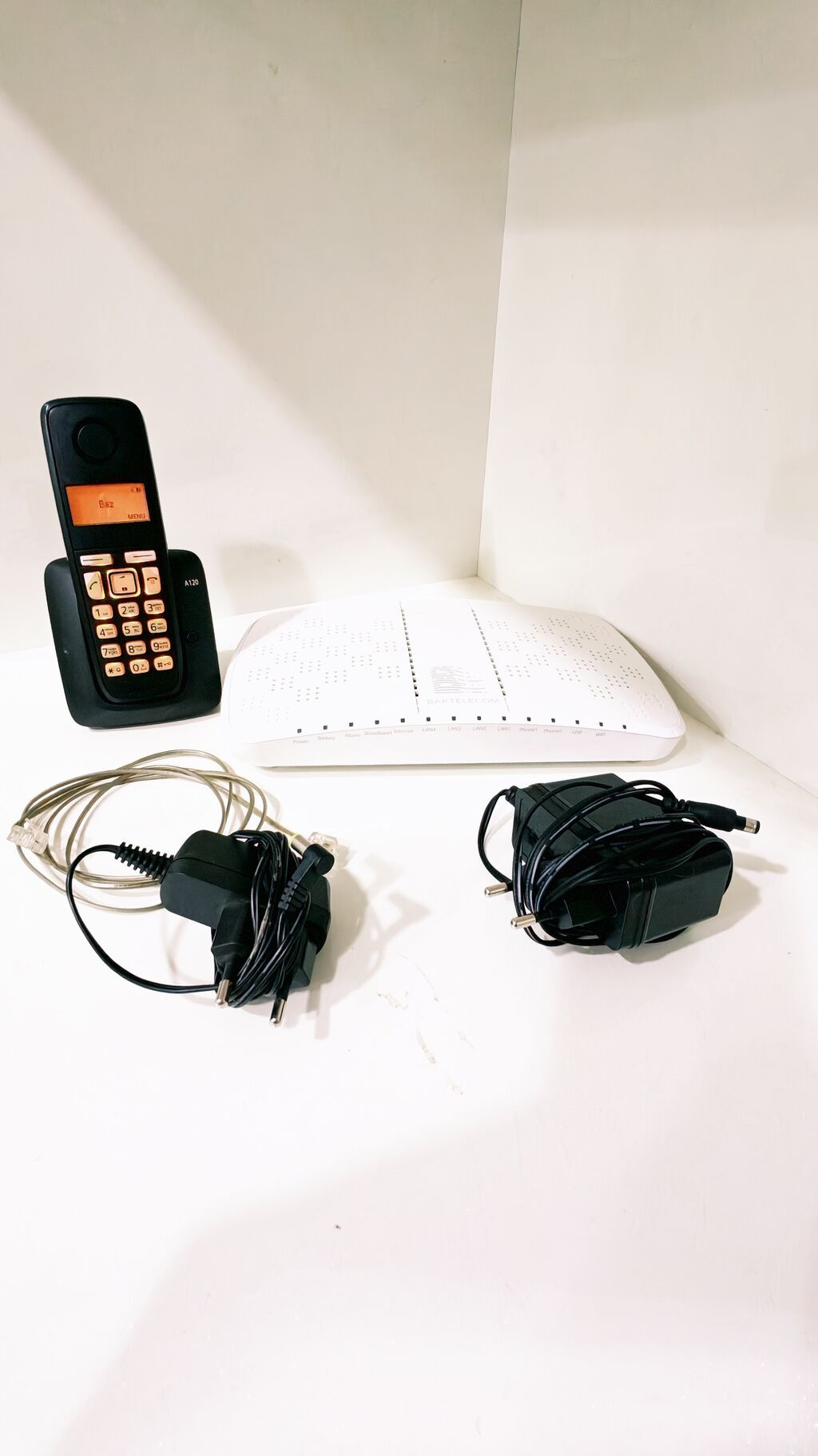 Dəst haldada satılır, tək-tək də qiymət fərqlidir. Telefon 40 Azn-ə — Şəbəkə və server avadanlığı, Bakı